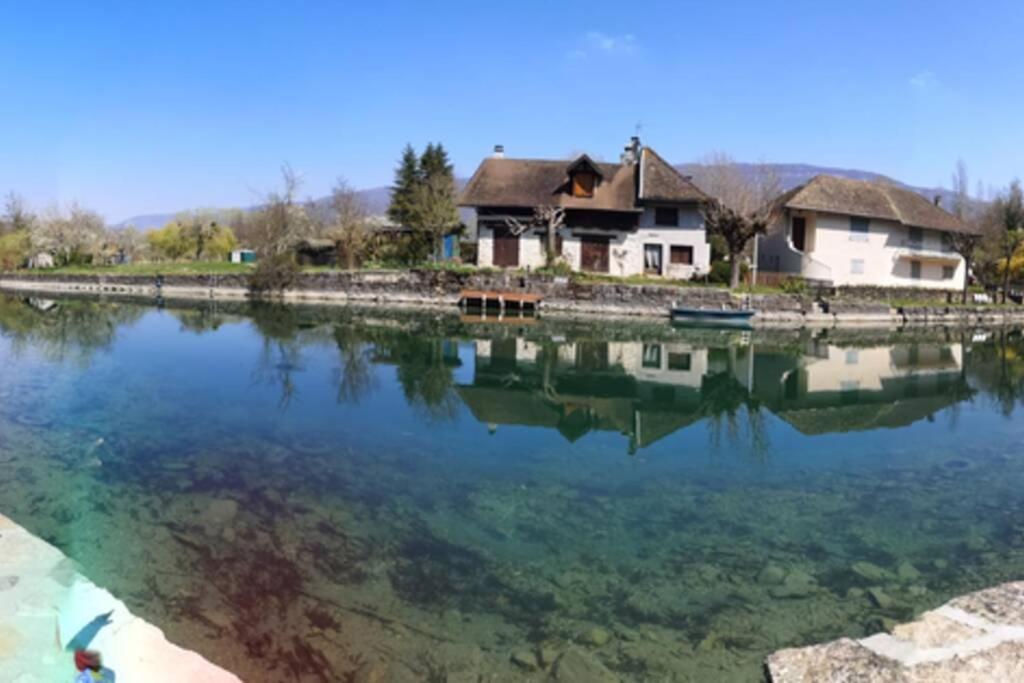 Le Portougais, Chalet A Chanaz, La Petite Venise Savoyarde Exterior photo